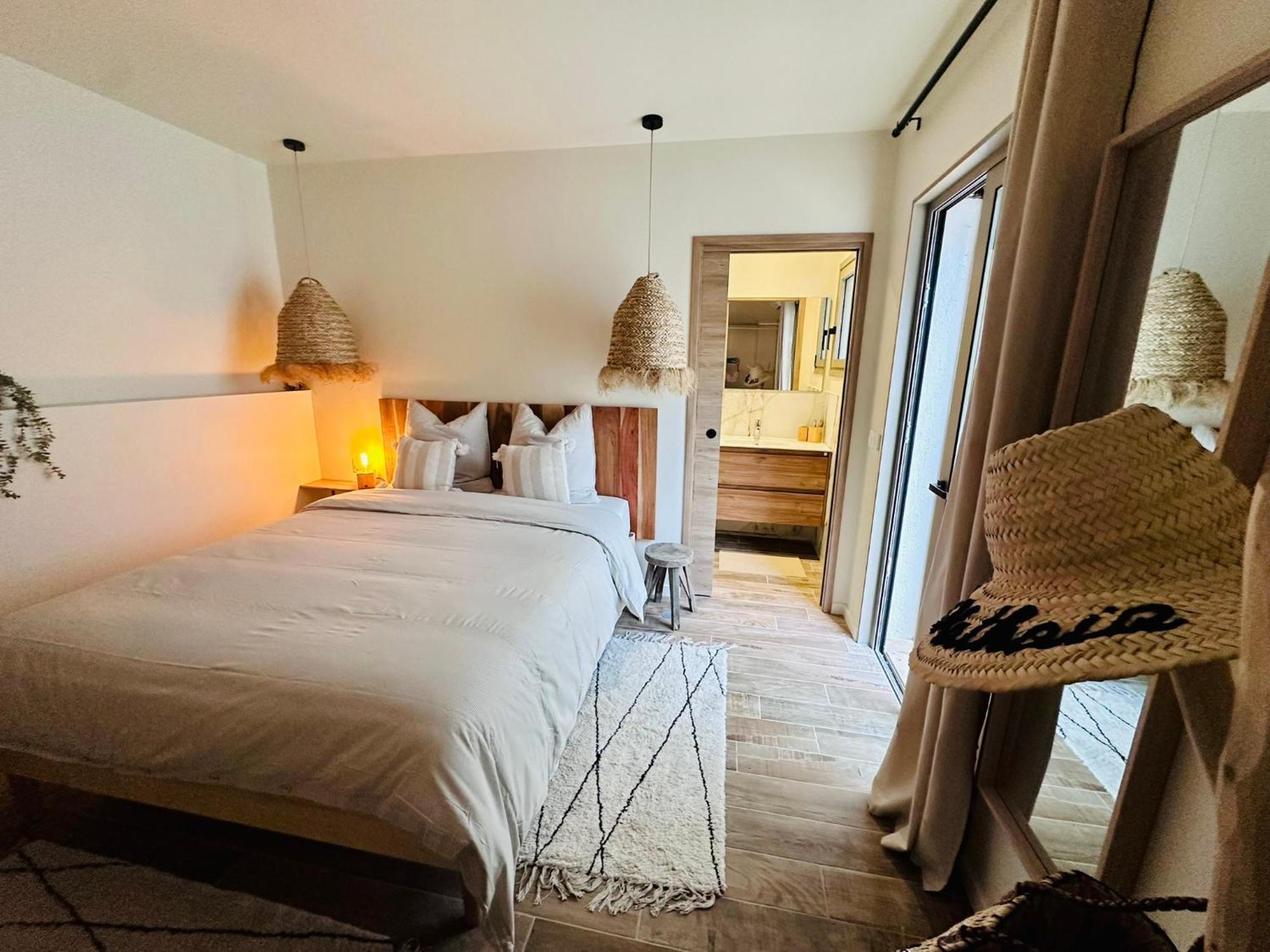 Mathaia Cassis Villa
